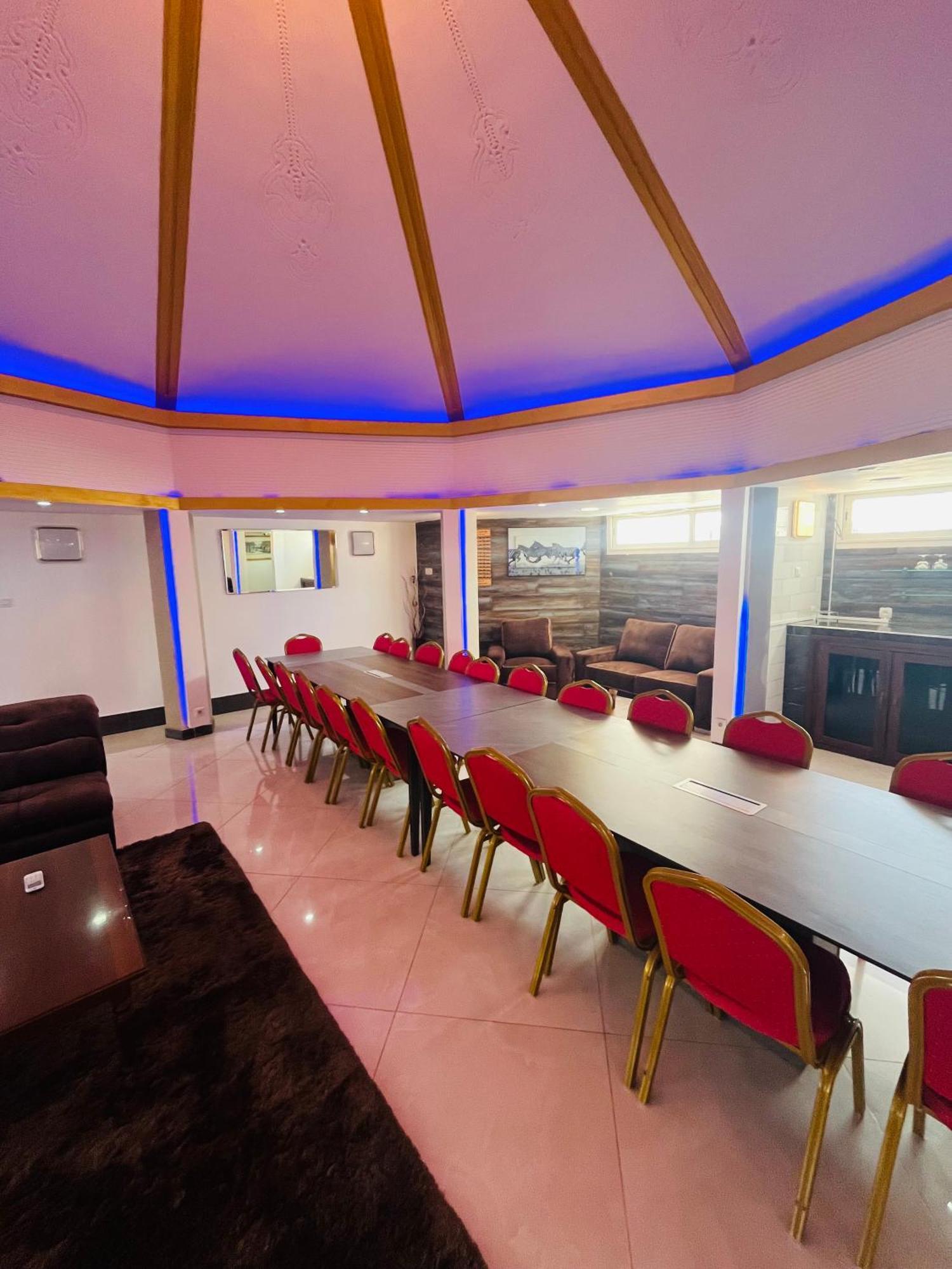 Darou Khoudoss Couette-café Dakar